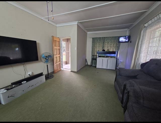 3 BEDROOM HOUSE FOR SALE IN THREE RIVERS